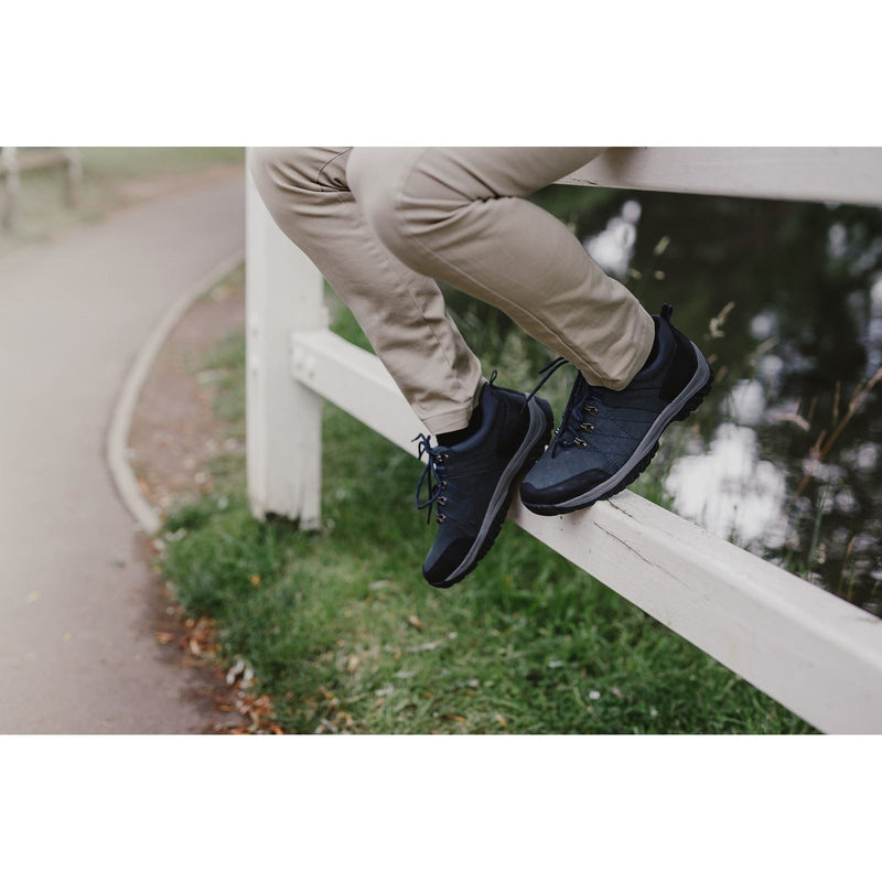 Cotswold Toddington Zapatos De Cuero Para Hombre En Color Azul Marino Con Cordones.
